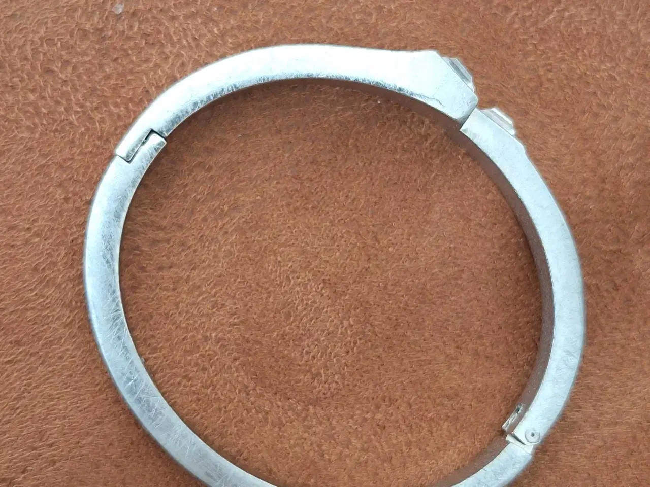 Billede 5 - Sølvfarvet armbånd 