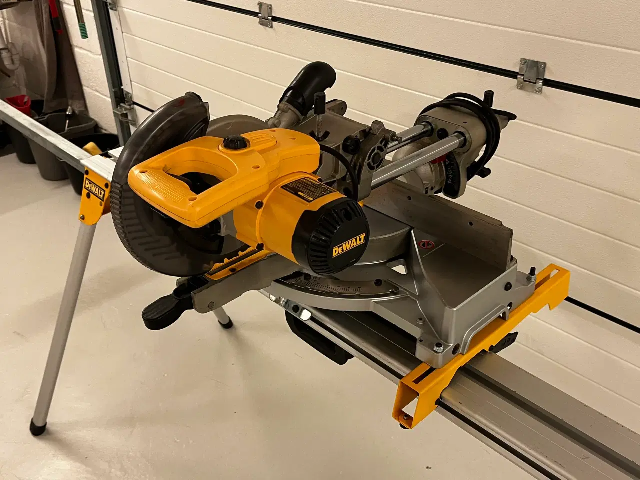 Billede 4 - DeWalt DW712-QS kap/geringssav