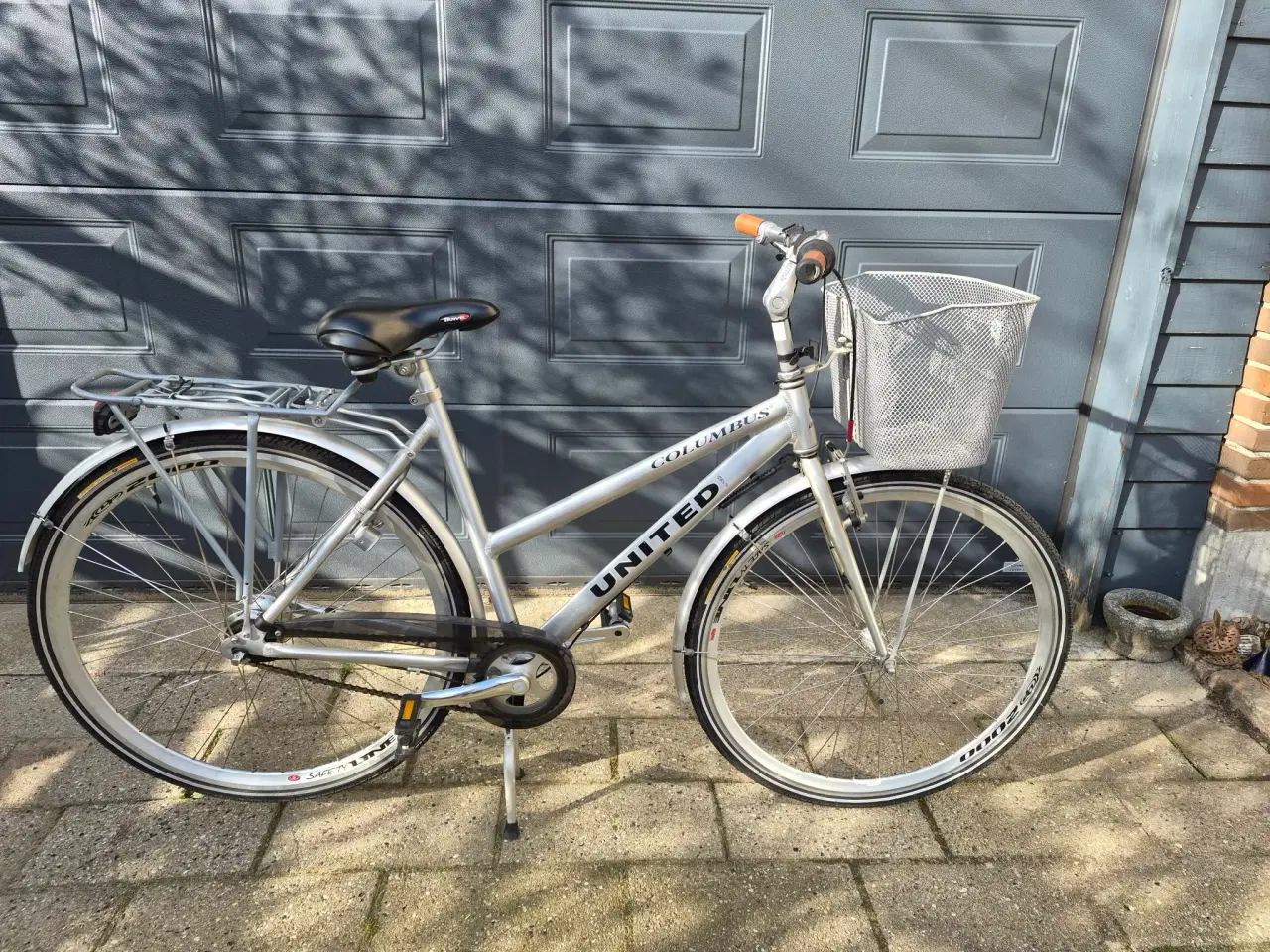 Billede 1 - Dame cykel m. 28" hjul. Ualmindelig velholdt.