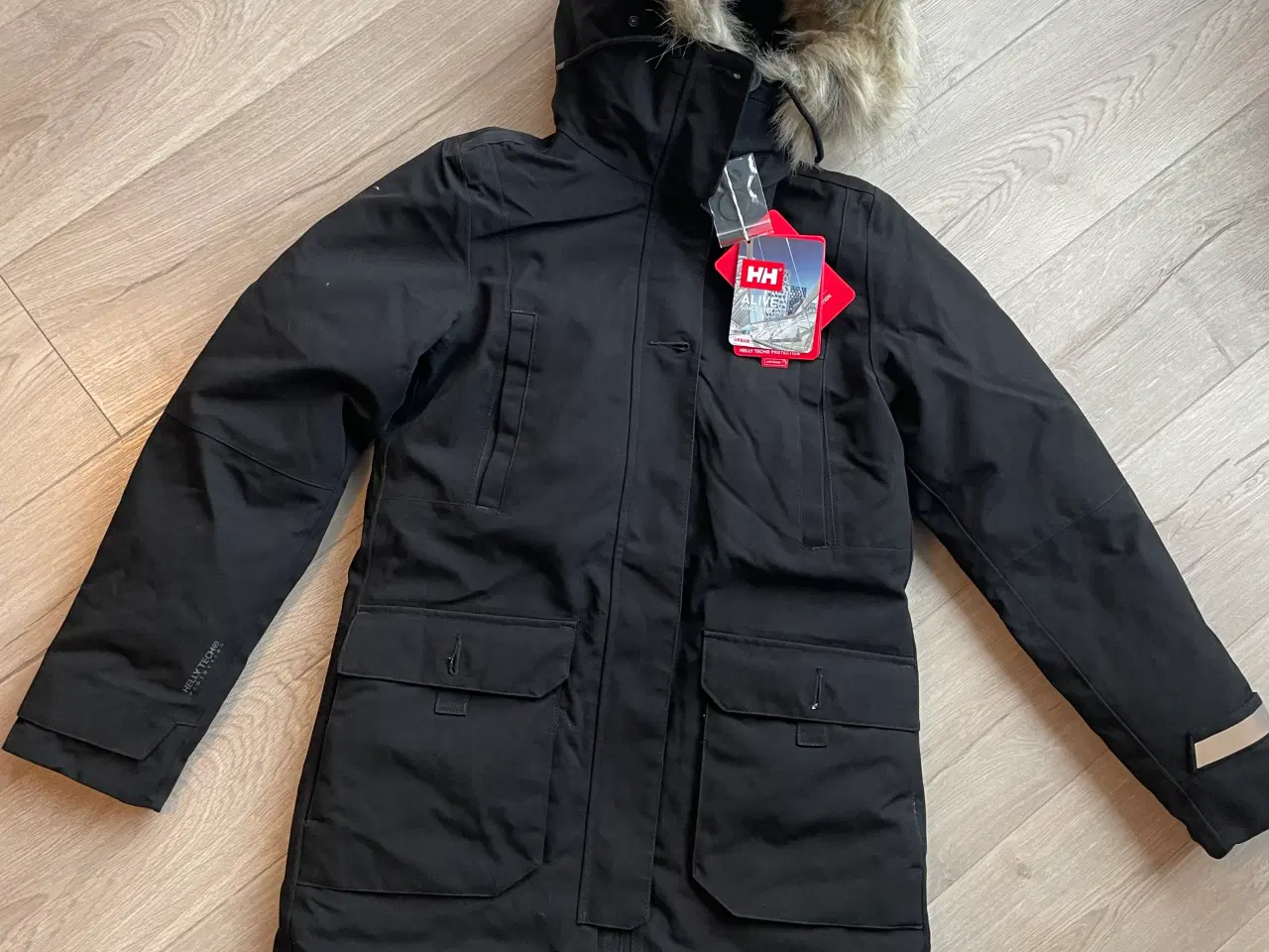 Billede 3 - Helly Hansen Women's Fairbanks Parka Vinterjakke!