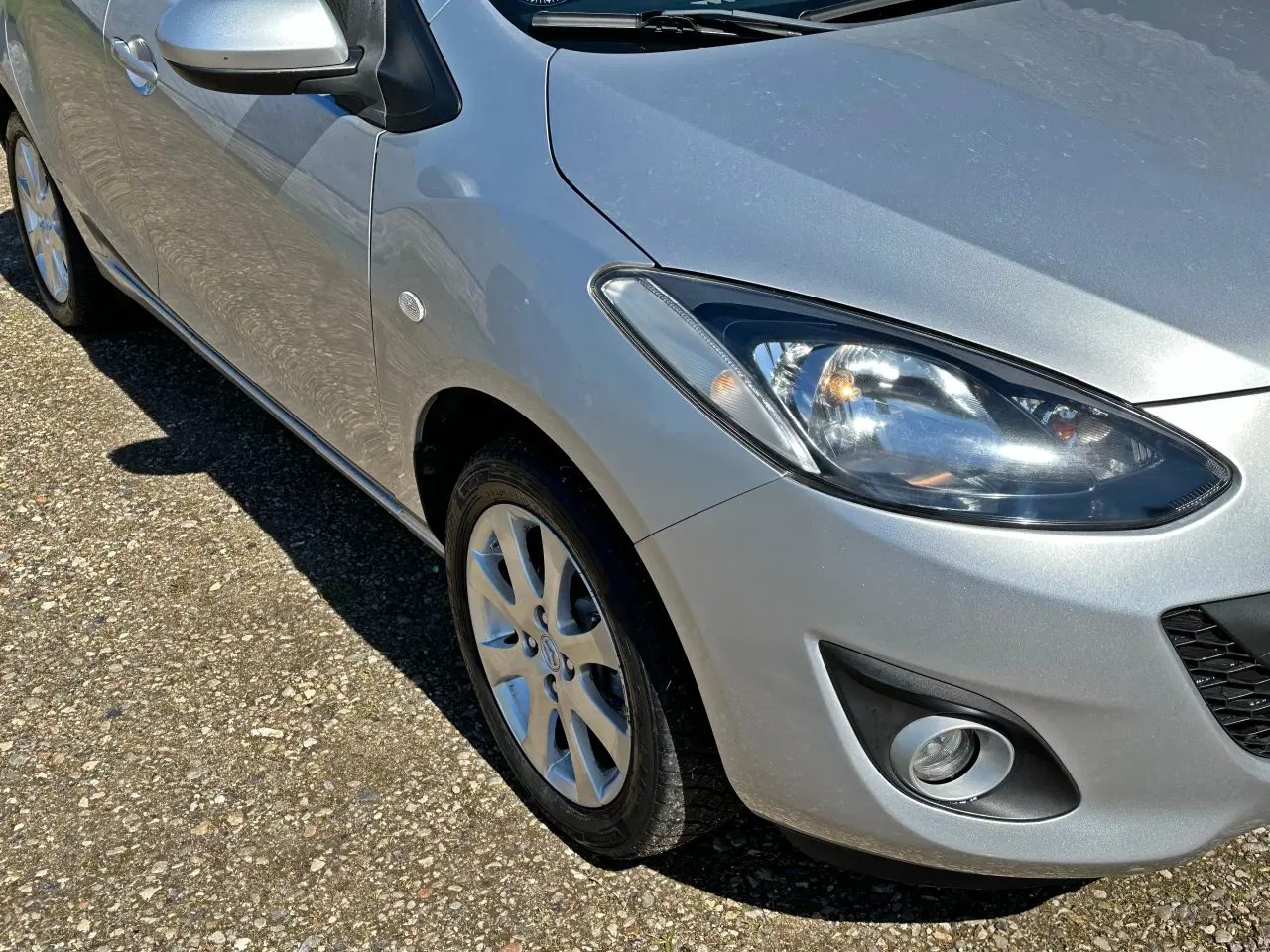 Billede 10 - Mazda 2 1.3i 98000 km 2011