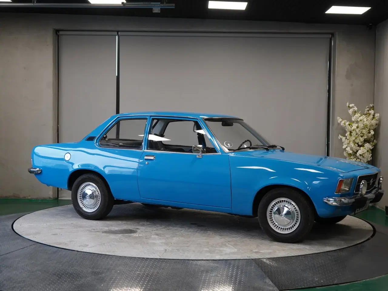 Billede 7 - OPEL REKORD fra 1976 – på auktion 14. maj