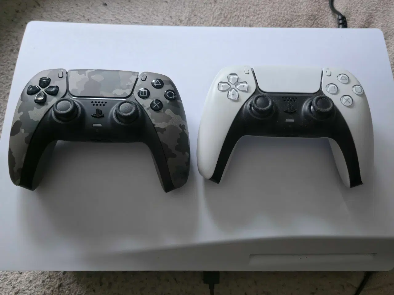 Billede 3 - Playstation 5 med 2 controllere 