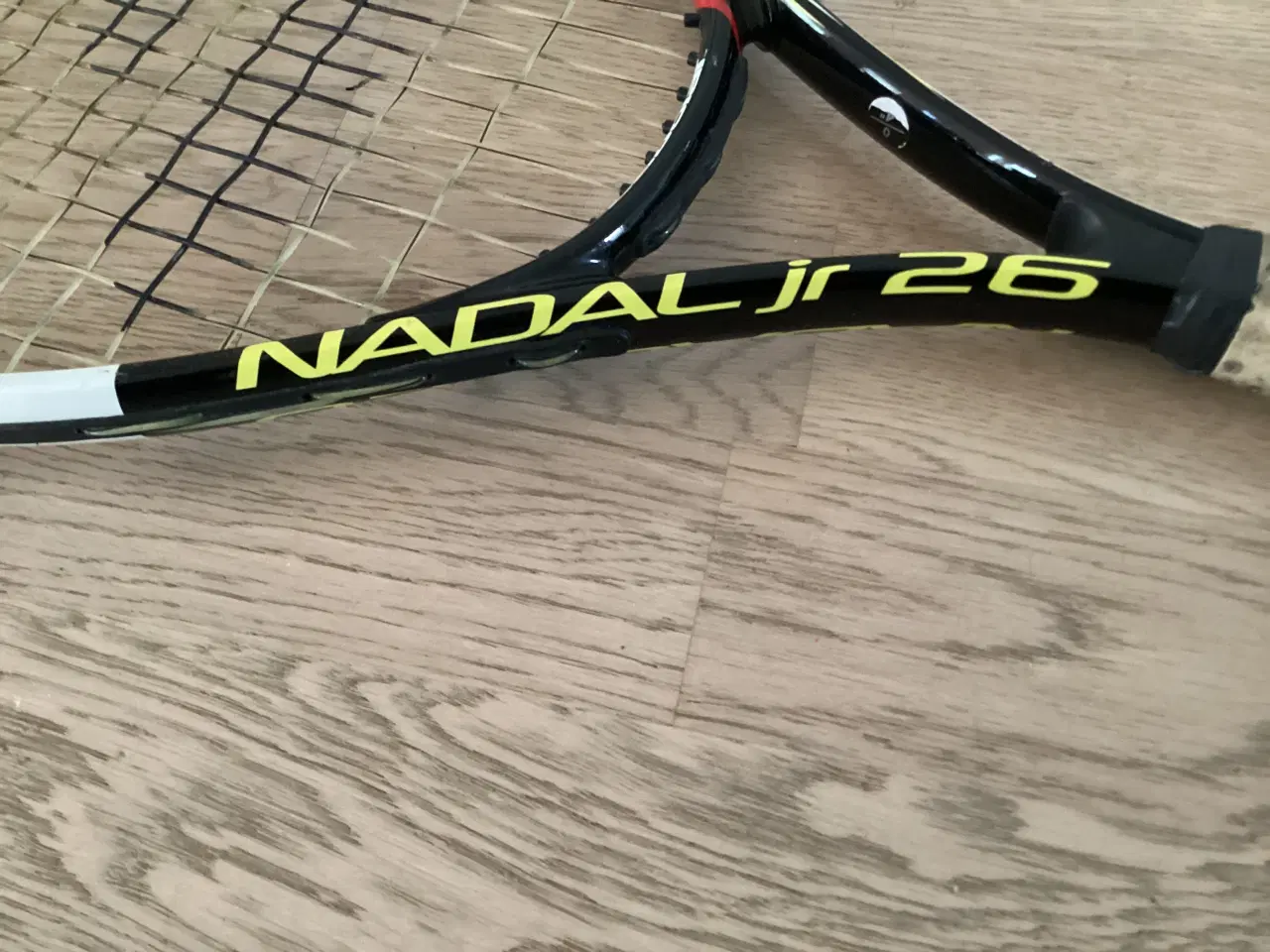 Billede 2 - Meget fin BABOLAT NADAL jr 26 tennisketcher
