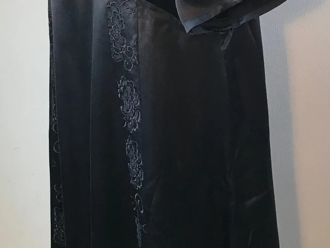 Billede 4 - Baum und Pherdgarten, silkekjole, str 40