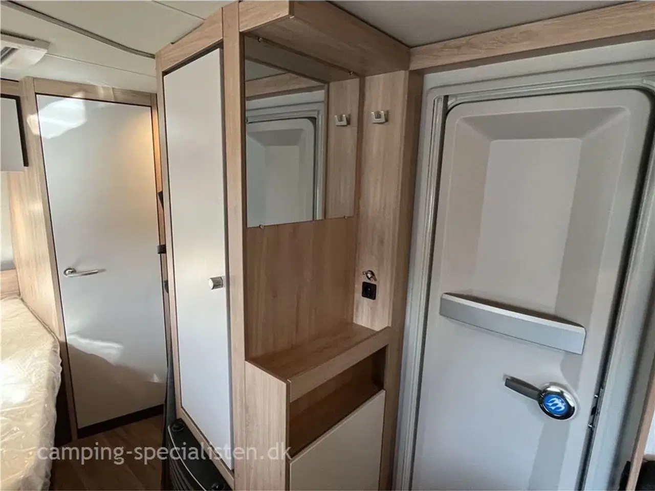 Billede 6 - 2025 - Knaus Sport 450 FU   Knaus Sport 450 FU model 2025 - kan ses nu hos Camping-Specialisten.dk