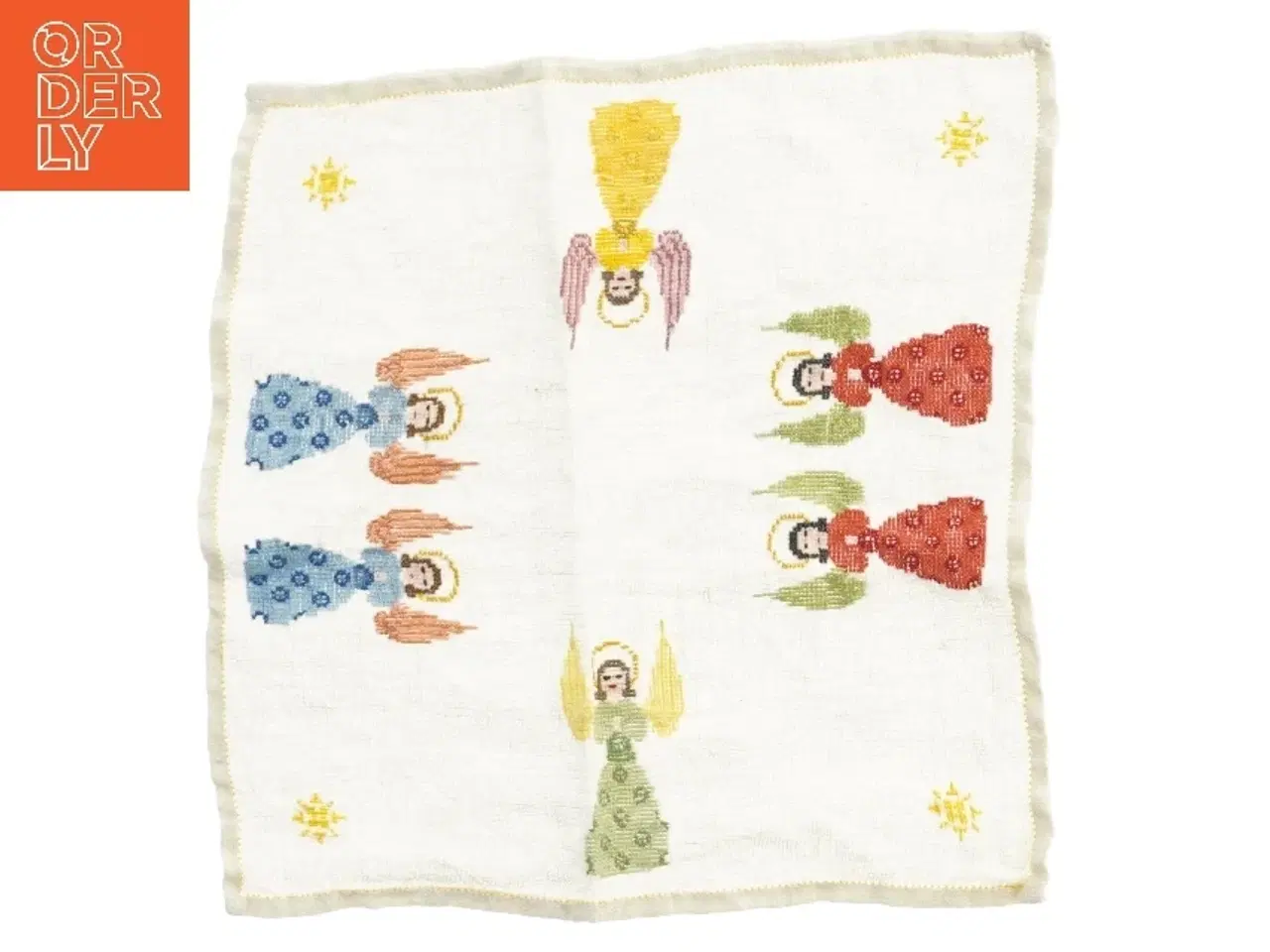 Billede 2 - Broderet dug med englemotiv (str. 33x33 cm)