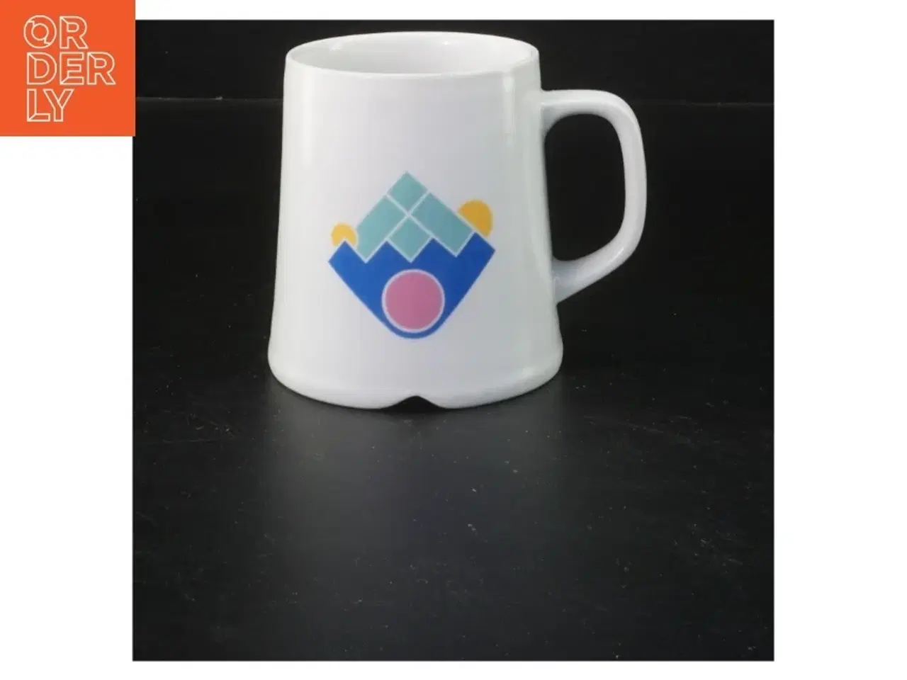 Billede 1 - Kaffekop med farvet design (str. Ø 7,5x10 cm)