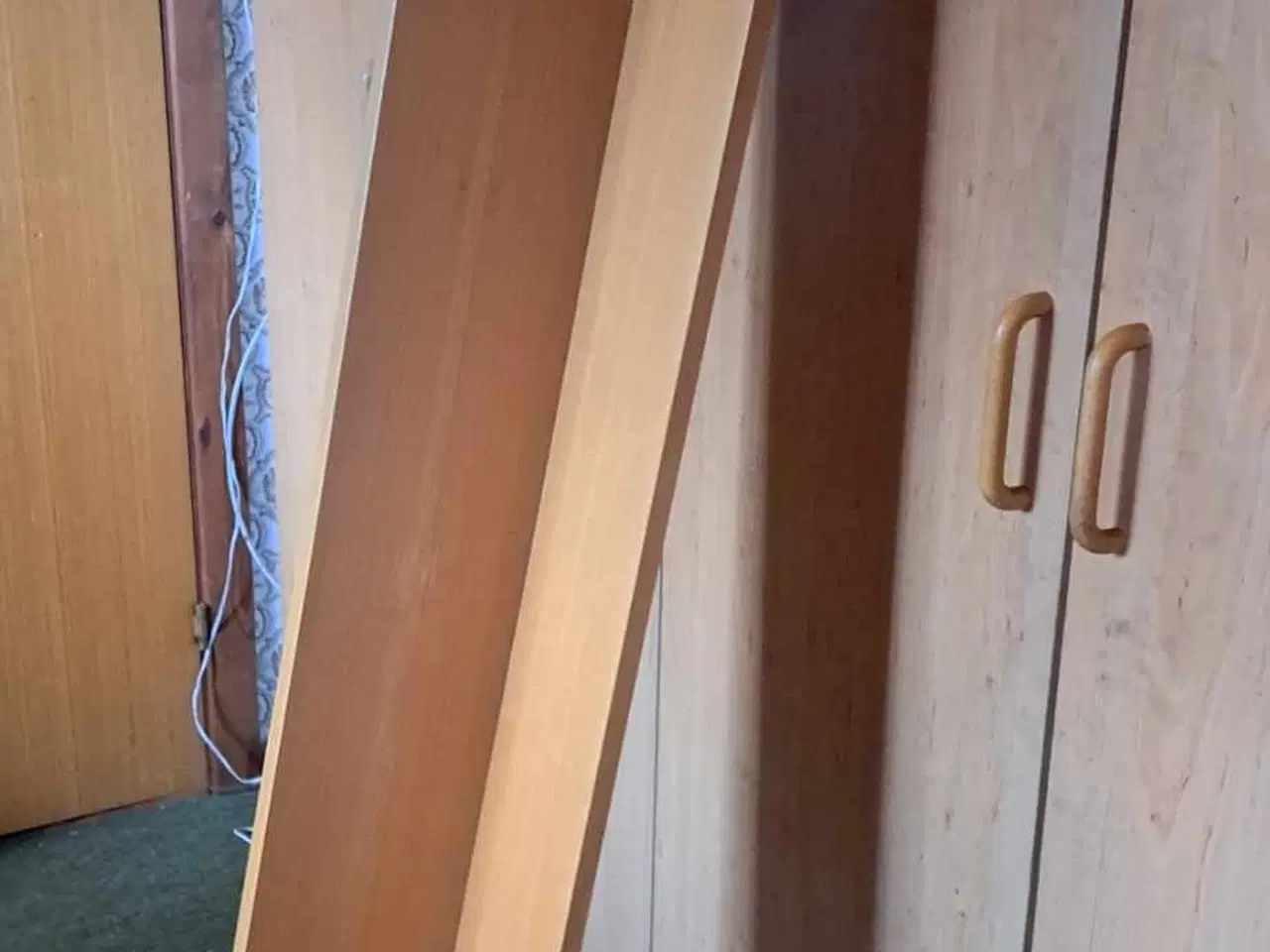 Billede 6 - Lys panel til at hænge over skabe til 2 pære, 