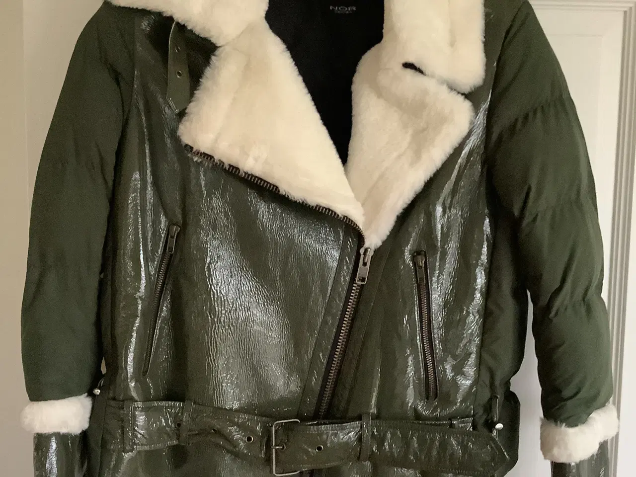 Billede 1 - Jakke i læder