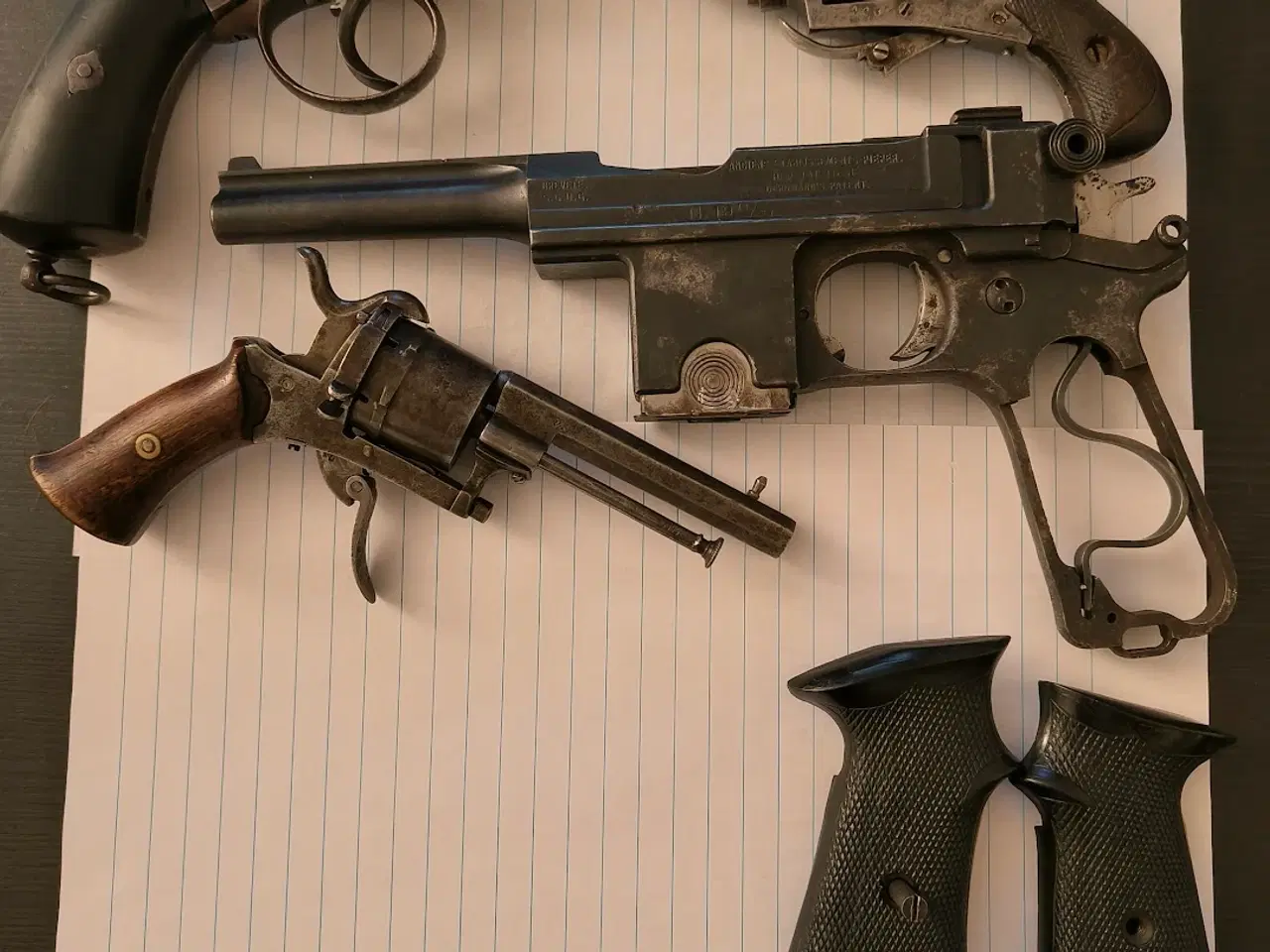 Billede 1 - Lille samling af pistoler og revolver