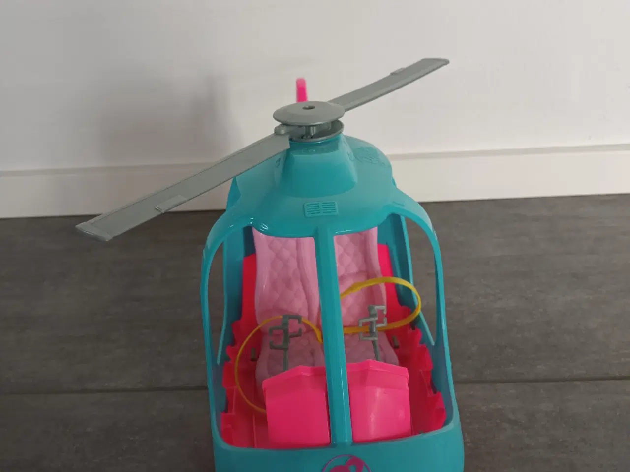 Billede 3 - Barbie helikopter