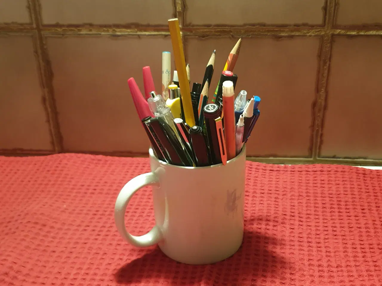 Billede 5 - GRATIS Hobby kasse SE flere fotos