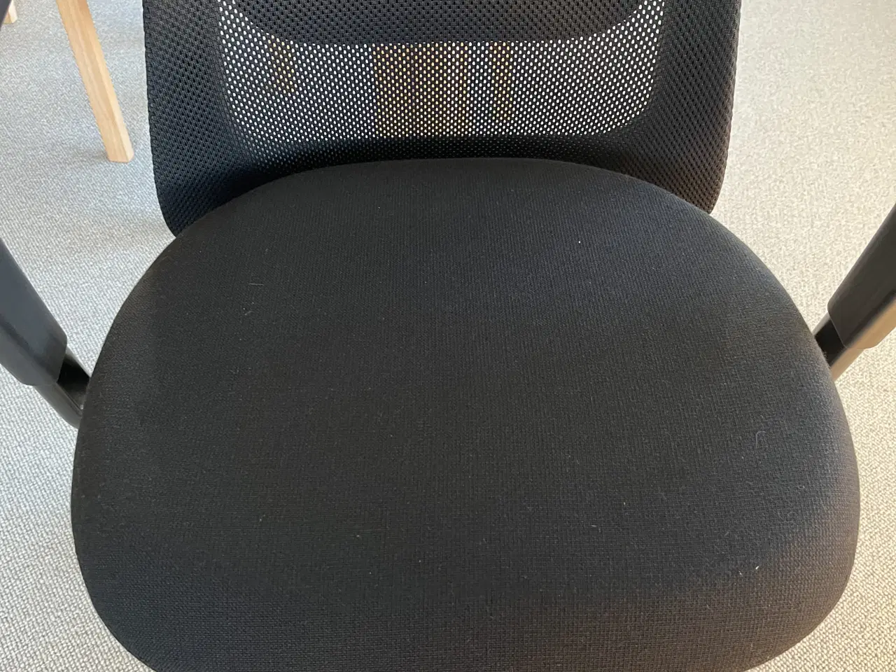 Billede 2 - HÅG Sofi mesh Communication 7502 m/armlæn