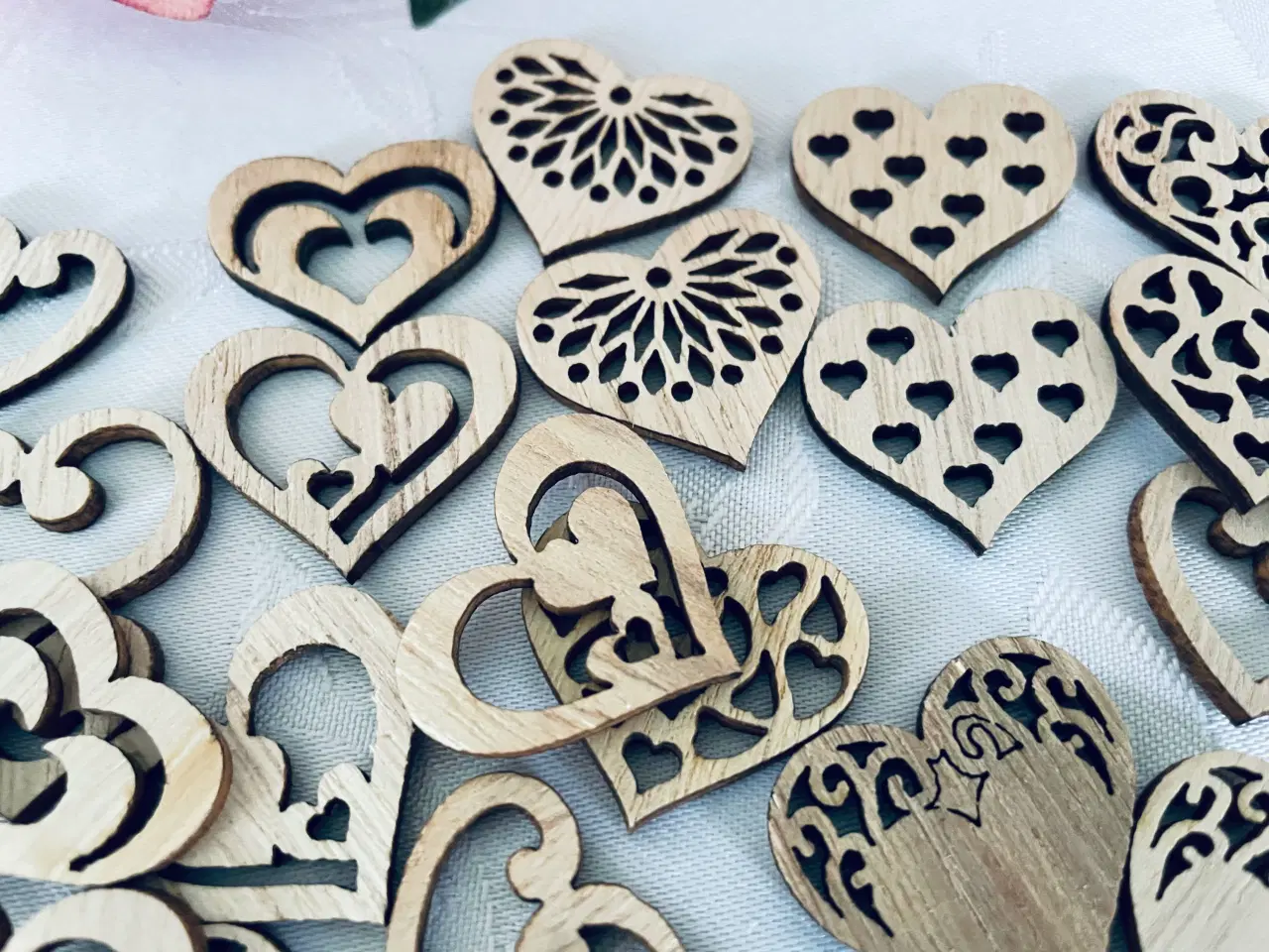 Billede 5 - Blandet træ hjerter dekoration