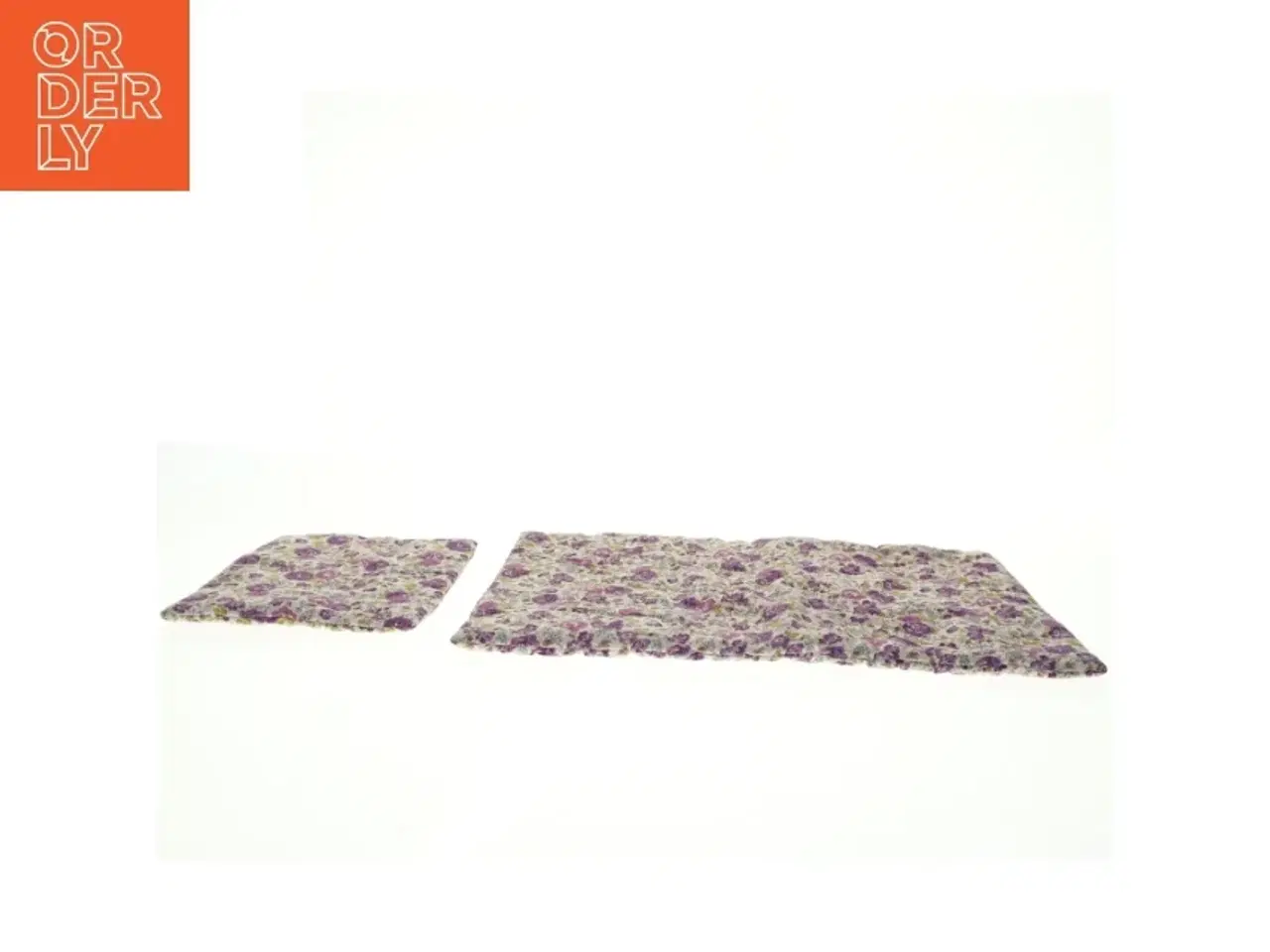 Billede 1 - Liberty dukkedyne og pude (str. 43 x. 30 cm. 23 x. 19 cm)