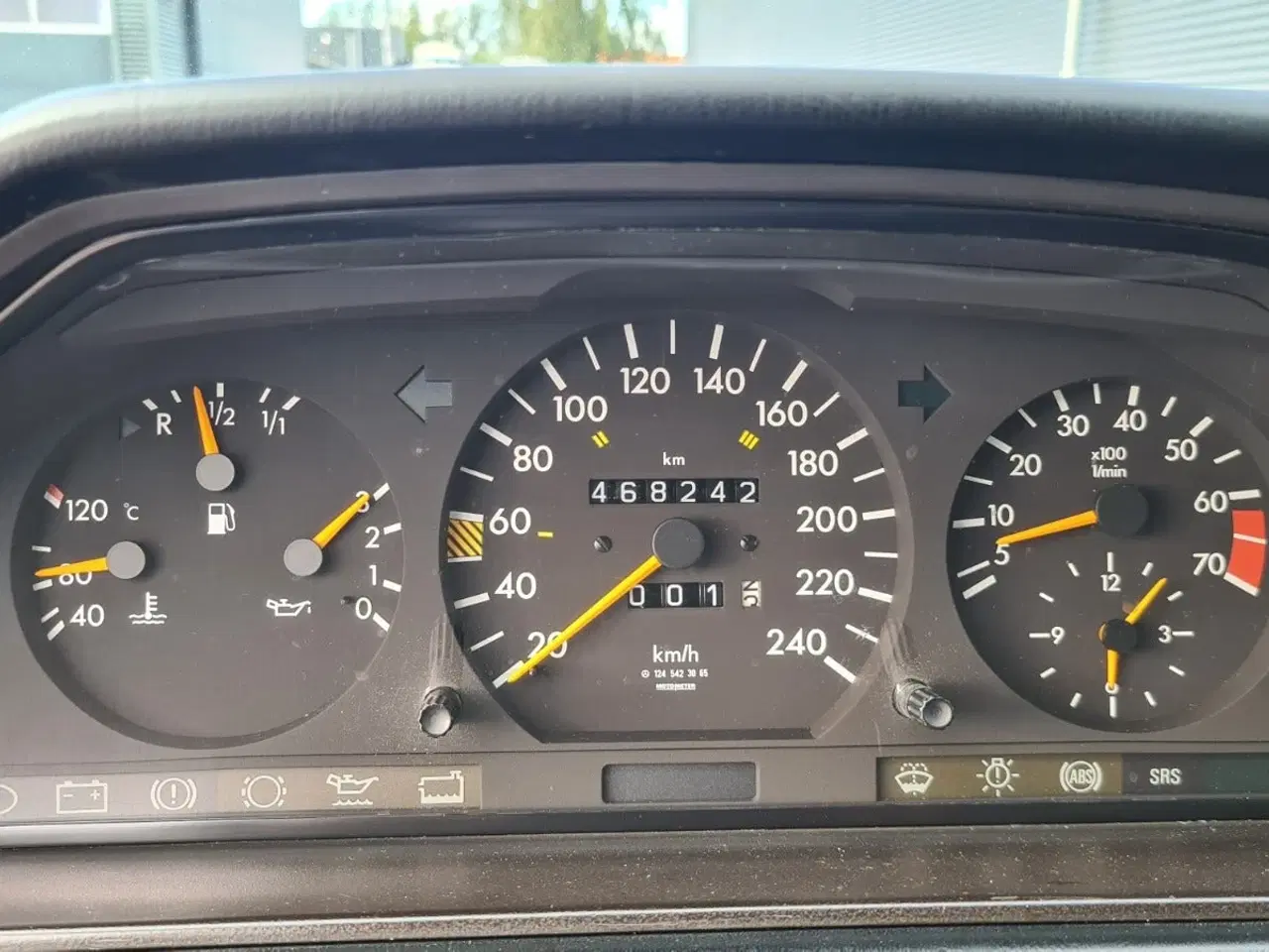 Billede 11 - Mercedes 220 E 2,2 aut.