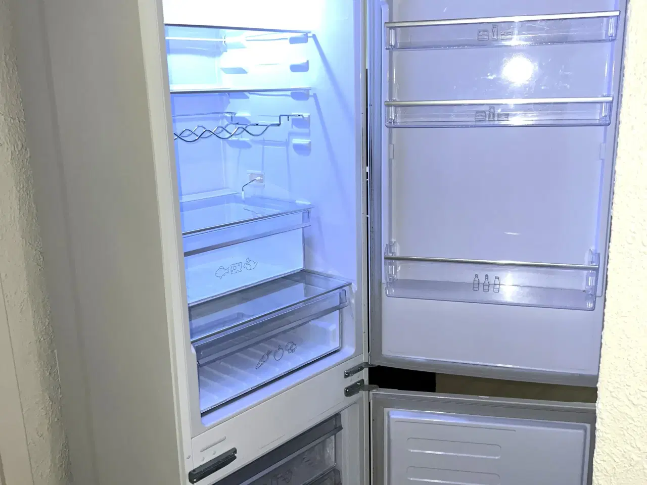 Billede 2 - Køle-/fryseskab. Afhentes snarest.