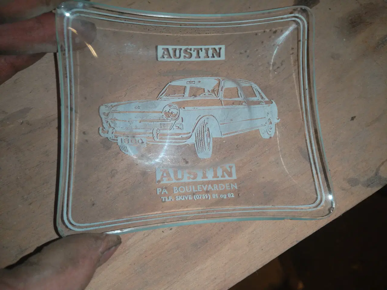 Billede 1 - Askebæger med Austin på