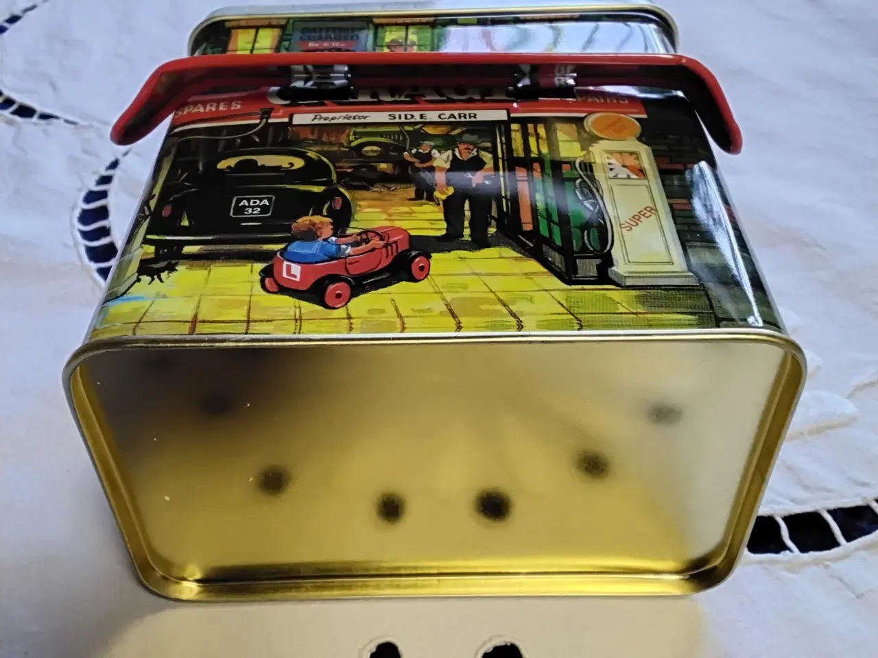 Billede 3 - Dåse formet som en garage - vintage - super stand