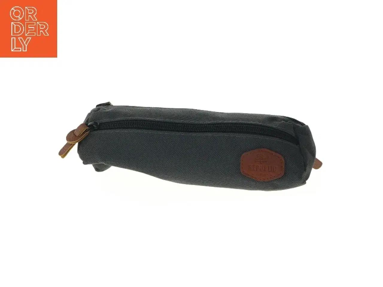 Billede 2 - Penalhus i stof fra Republic (str. 22x8 cm)