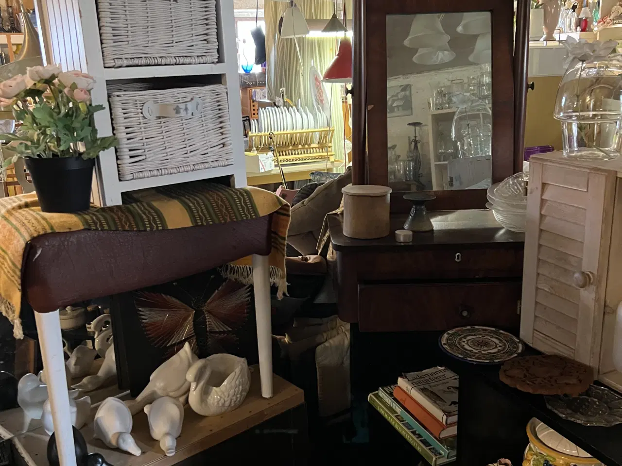 Billede 15 - Indendørs Loppemarked med gode priser 