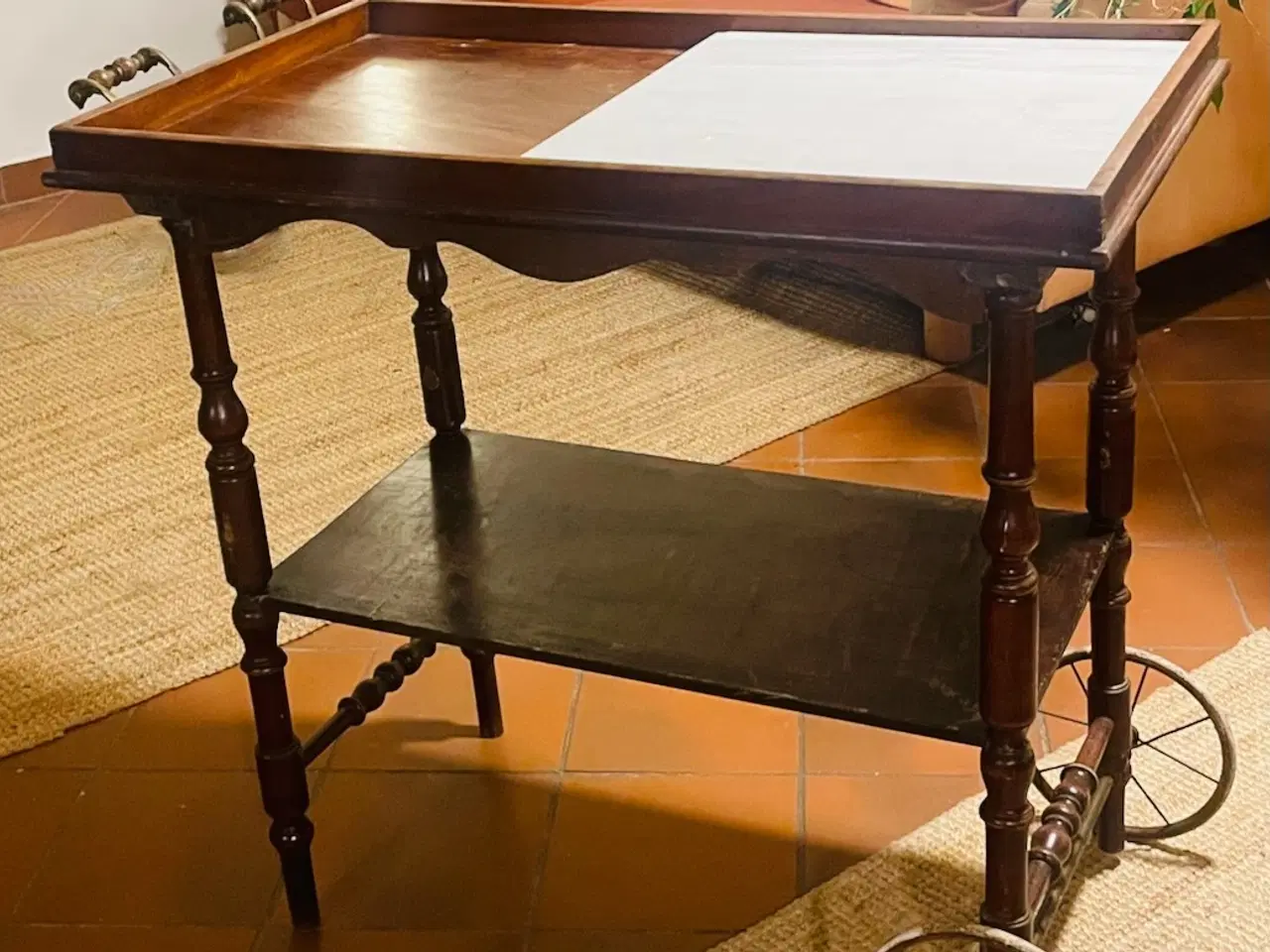 Billede 4 - ÆGTE VINTAGE SERVERINGSVOGN. NU NEDSAT!