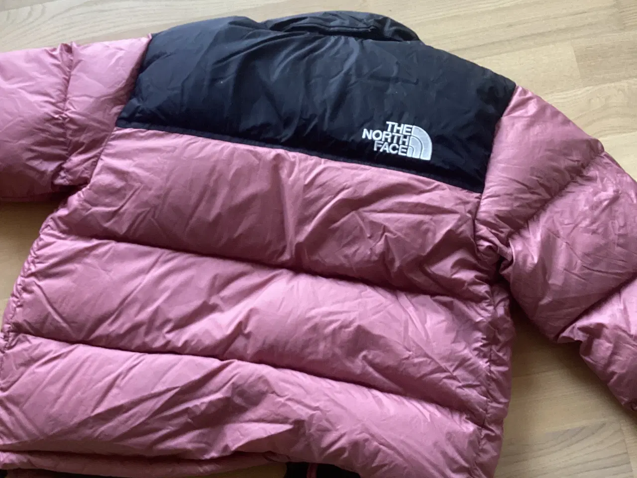 Billede 4 - Flot North Face Vinterjakke