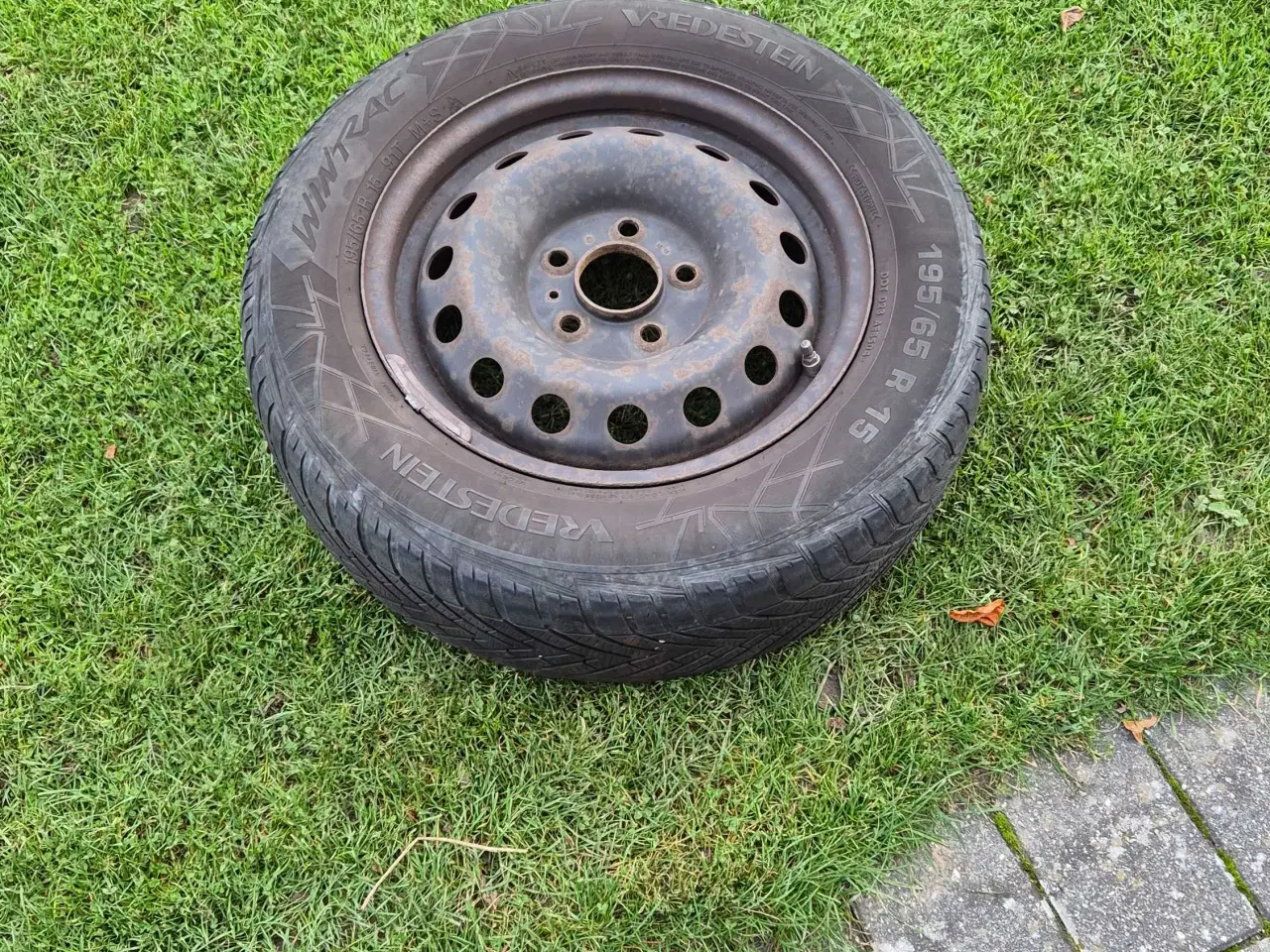 Billede 7 - 4 stk 15" vinterdæk på fælge sælges