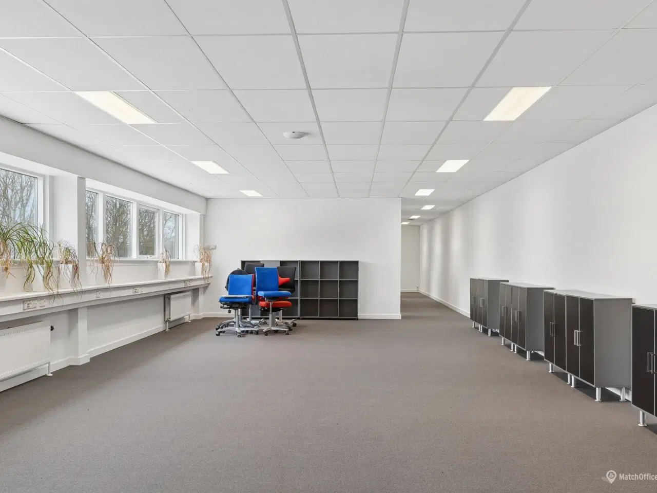 Billede 1 - Kontor med mulighed for leje af lager og befæstede arealer