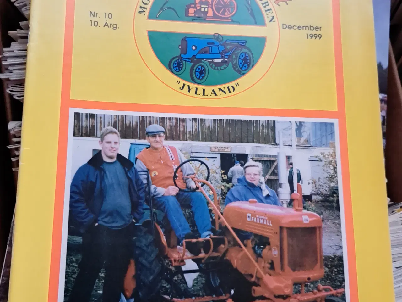 Billede 3 - Veteran traktor  Klub blade