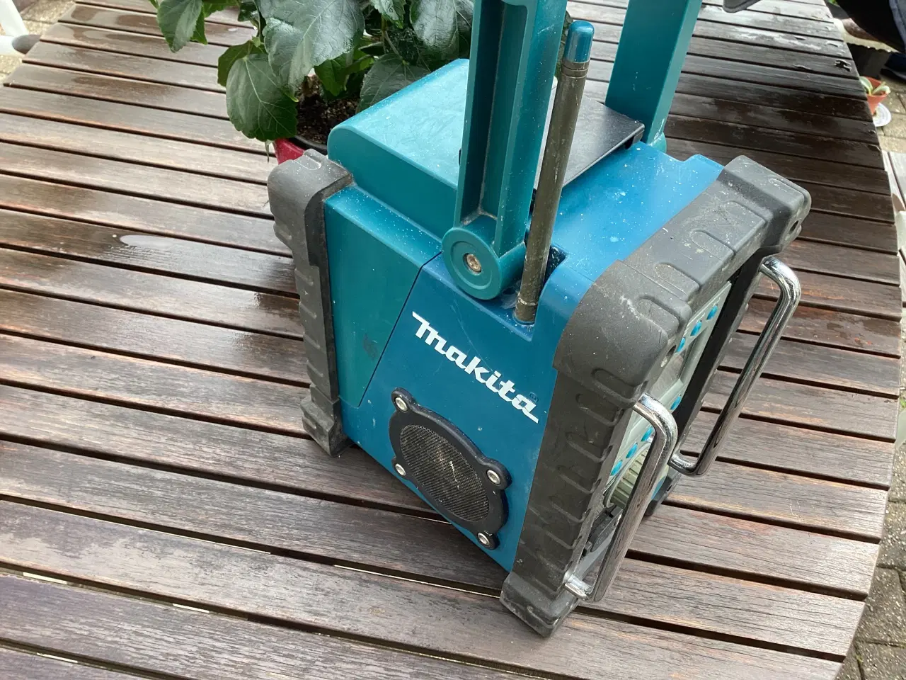 Billede 5 - Makita arbejdsradio BMR 100, virker fint.