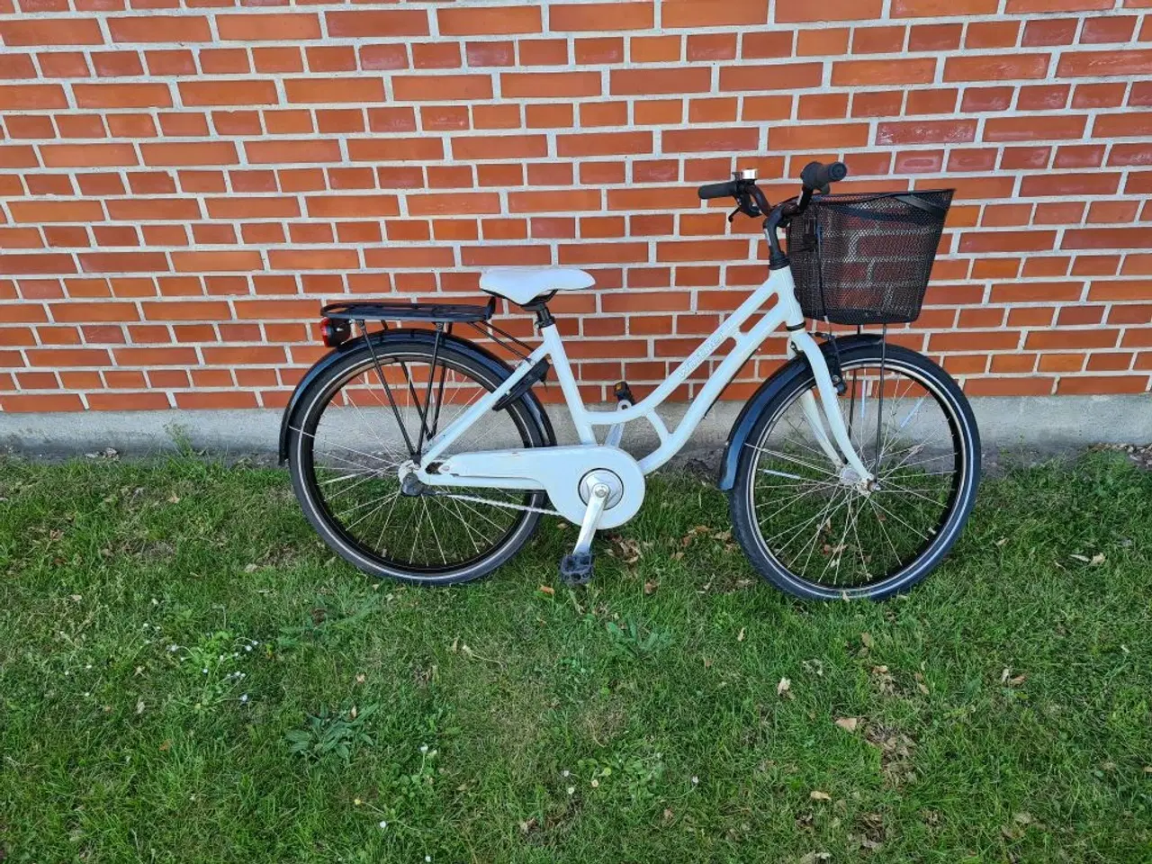 Billede 1 - Flot Winther pigecykel sælges