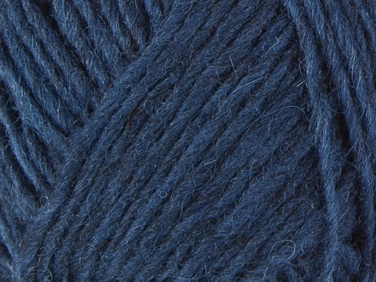 Billede 10 - Islandsk garn - Lettlopi i masser af farver