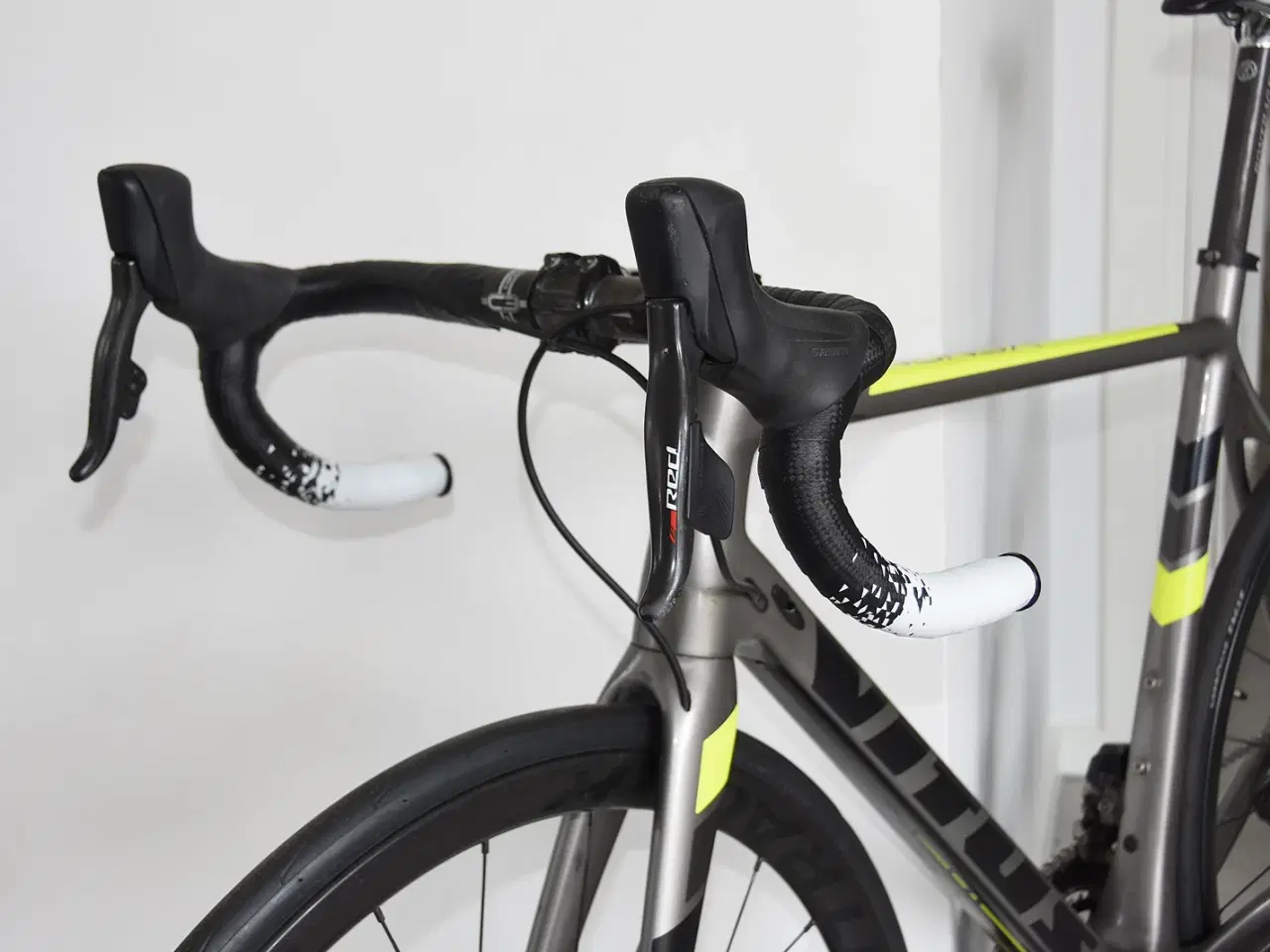 Billede 5 - carbon racercykel, elektronisk gear carbonhjul