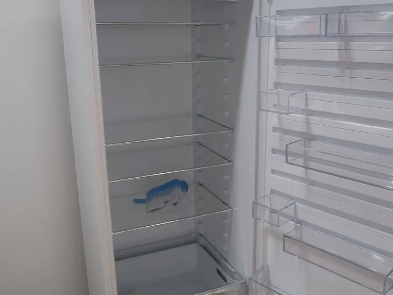 Billede 3 - Køleskab ELECTROLUX LRC4AE35WR