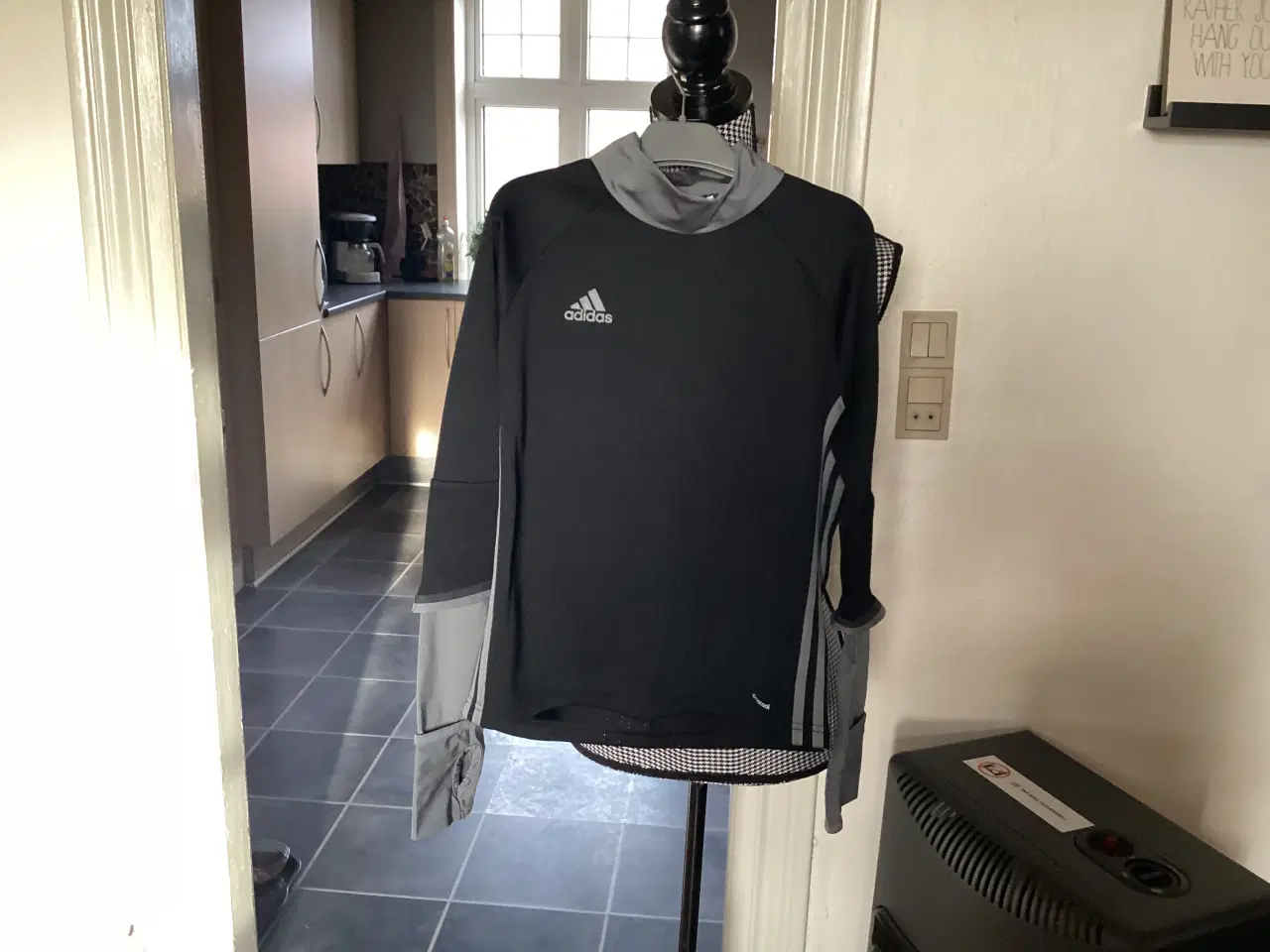 Billede 7 - Hummel/ Adidas Trøjer/ Bukser, Forsk. Str.