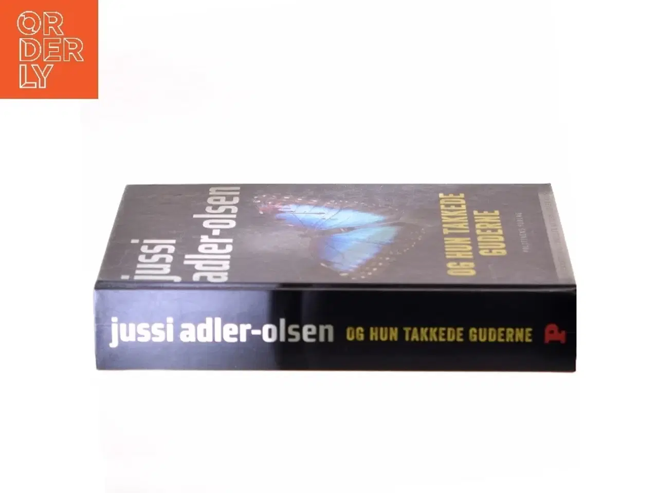 Billede 2 - Og hun takkede guderne af Jussi Adler-Olsen (Bog)