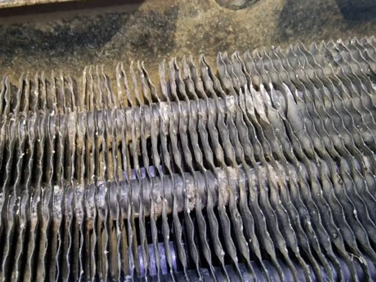 Billede 7 - New Holland 8670 Kondensator 86501373