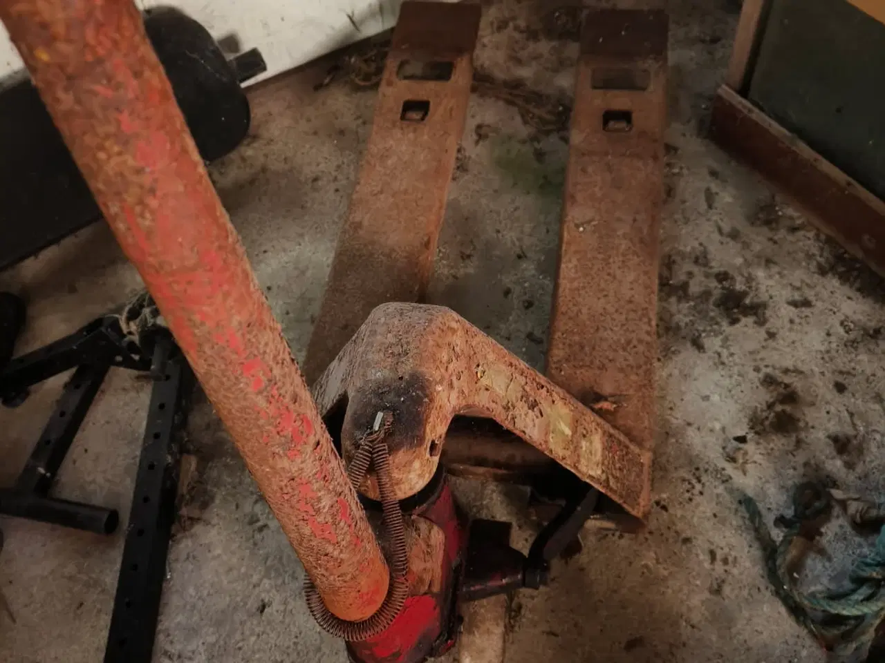 Billede 1 - Ældre palleløfter