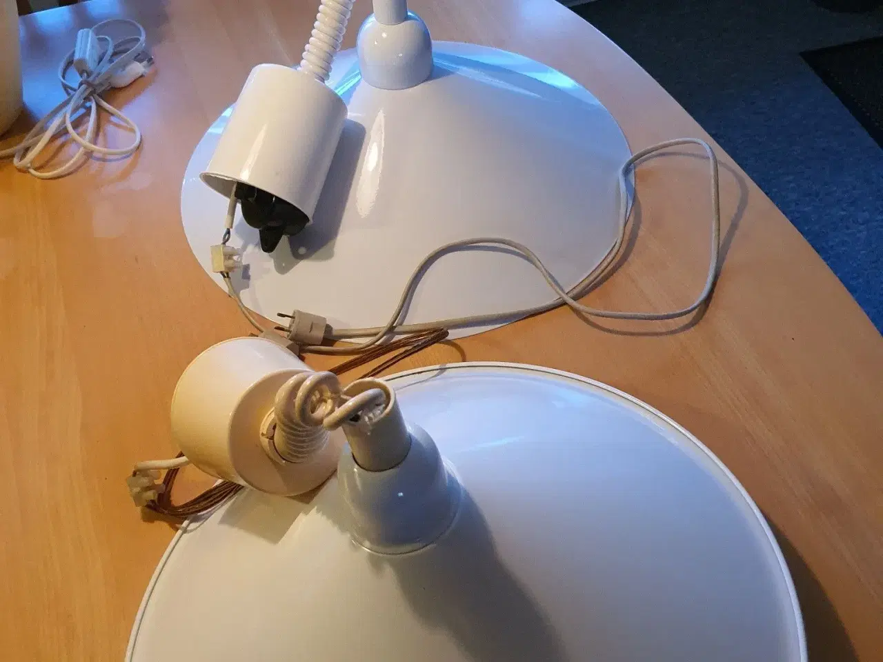 Billede 1 - 2 stk køkken loftslamper sælges.