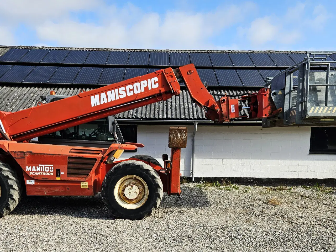 Billede 1 - Manitou 1232 ST / med 4 stk tilbehør / 8600 timer