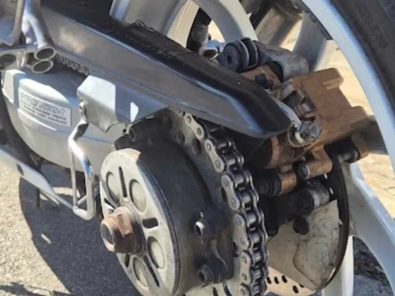 Billede 8 - Honda VFR 400RR V4 (samlerobjekt)