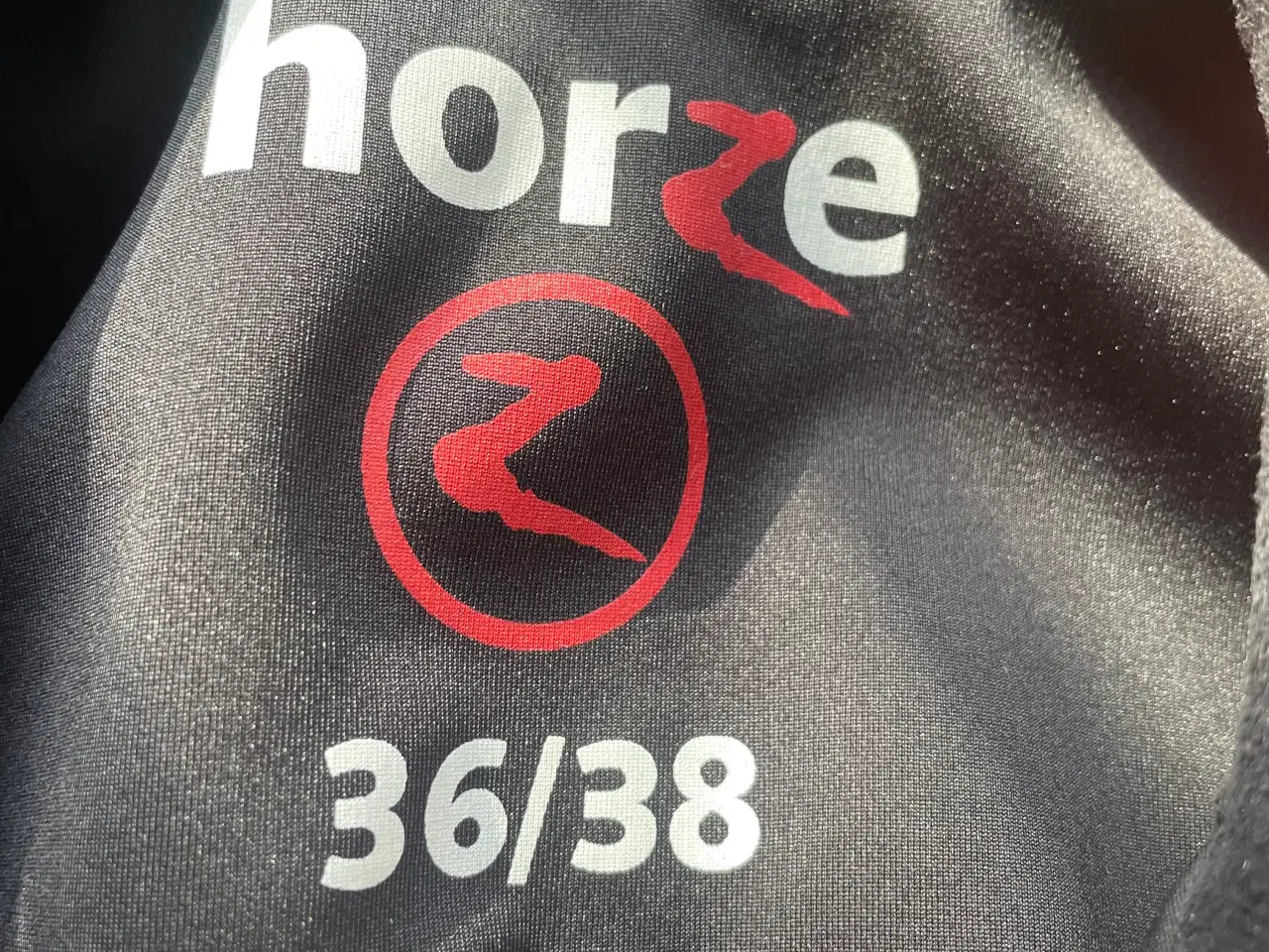 Billede 3 - Sort softshell stævnejakke