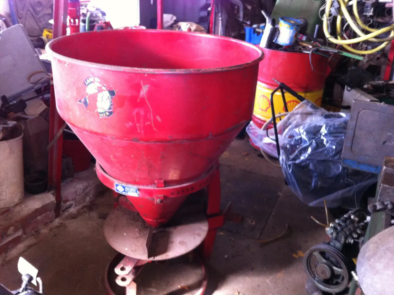 Billede 7 -  Sælges: Velholdt Gødningsspreder Fabrikat Holbæk