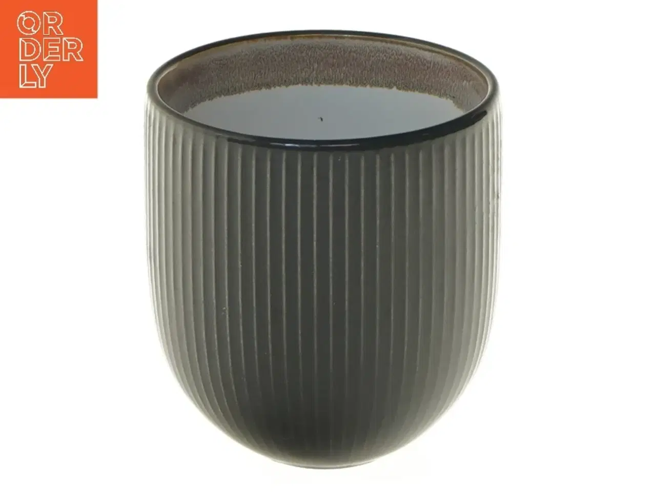 Billede 1 - Keramikkop med riflet design (str. 10x9 cm)