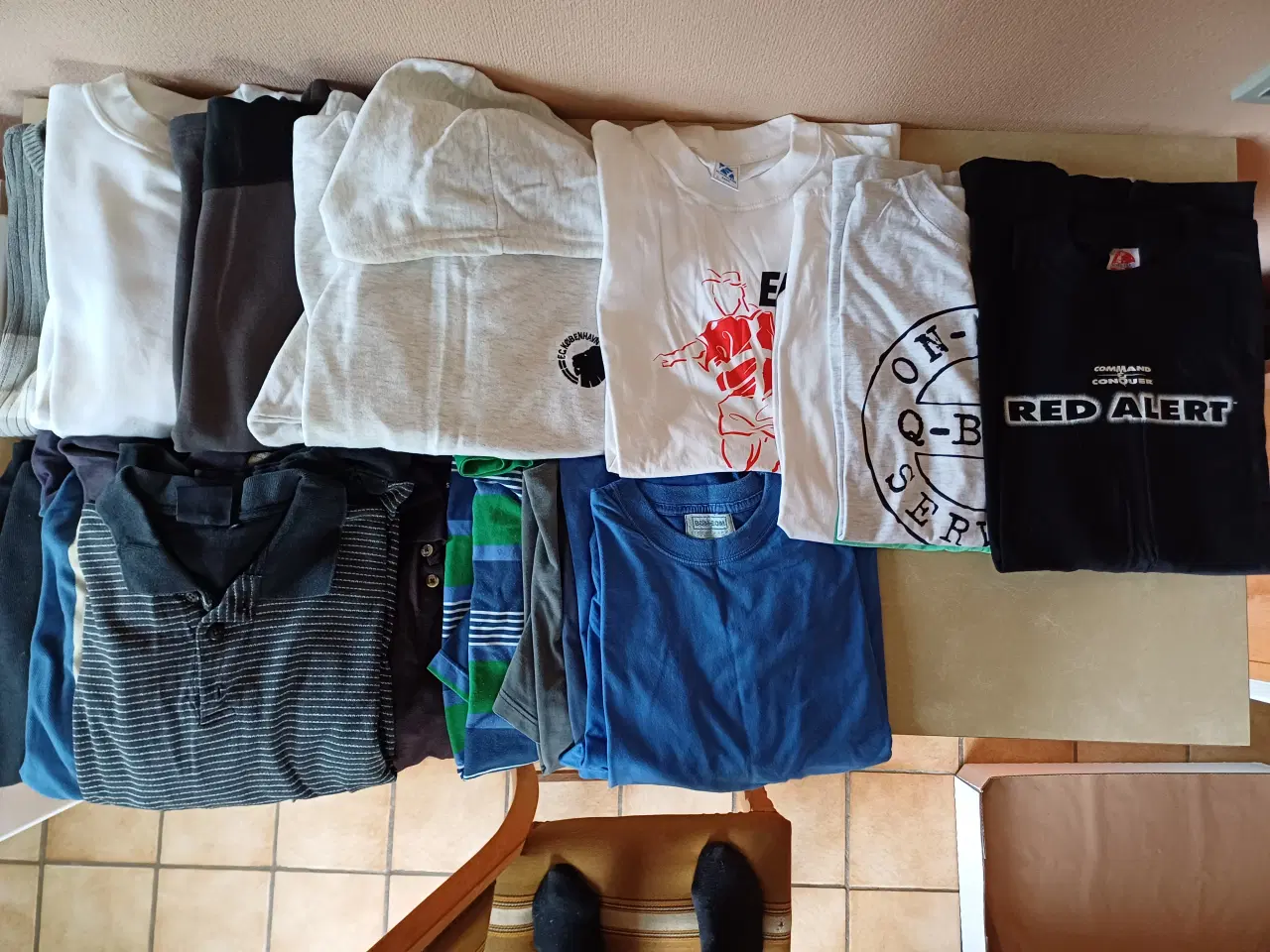 Billede 2 - Drengetøj junior / herretøj str. S - XL