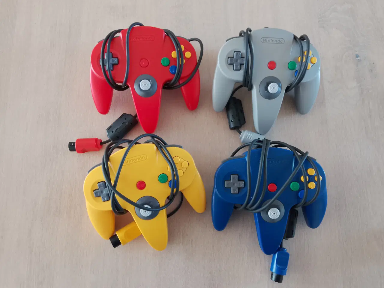 Billede 1 - Nintendo 64 / N64 controllere