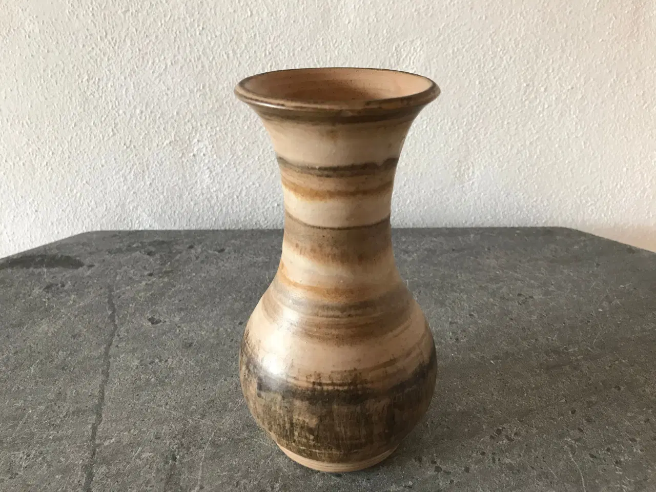 Billede 1 - Retro vase i jordfarver (Asta Agerholm)