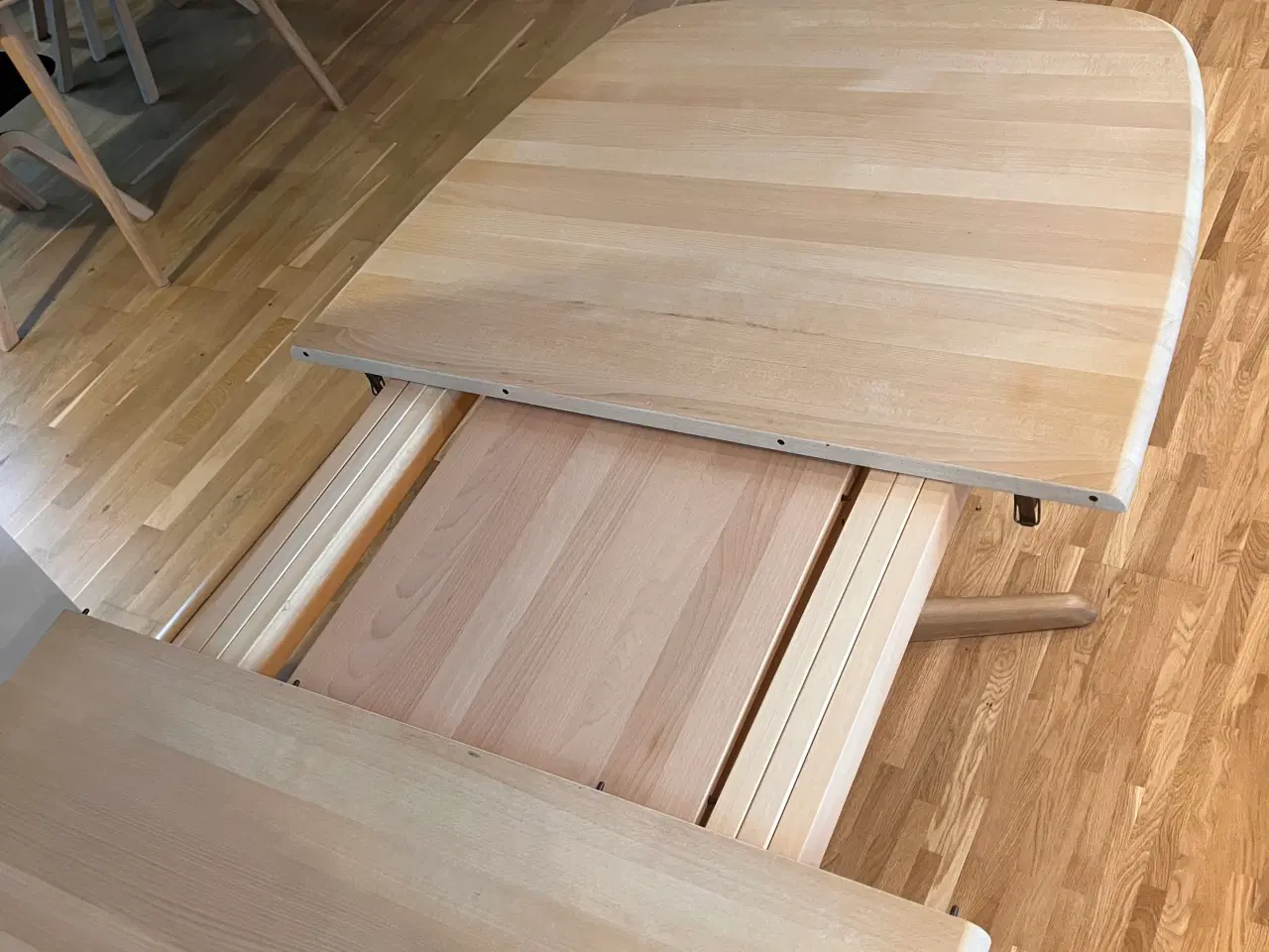 Billede 7 - Skovby spisebord med tillægsplader 